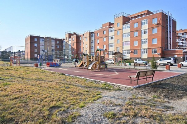 Сергей Кравчук: Второй год в Хабаровске успешно реализуется программа 1000 дворов