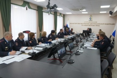 Итоги дня: "Ветер перемен", тест для таксиста, школьный драчун и игры на рабочем месте