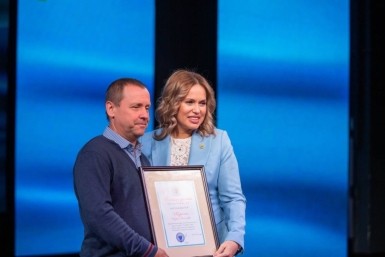 Итоги дня: лучших наградили, страшная авария, детская жестокость и открытие нового центра