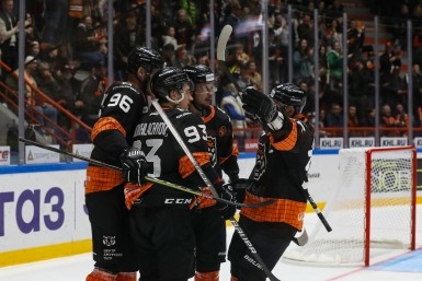 Итоги дня: религиозный скандал, батареи потеплели, защита "Шамана" и кража кабеля