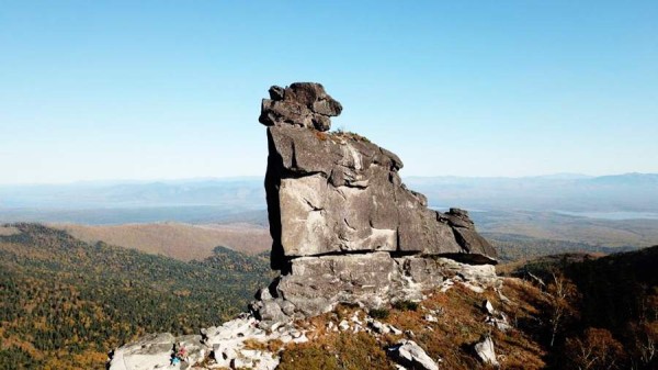 Охранную зону создали у Амурских столбов и пещеры Кокдзяму
