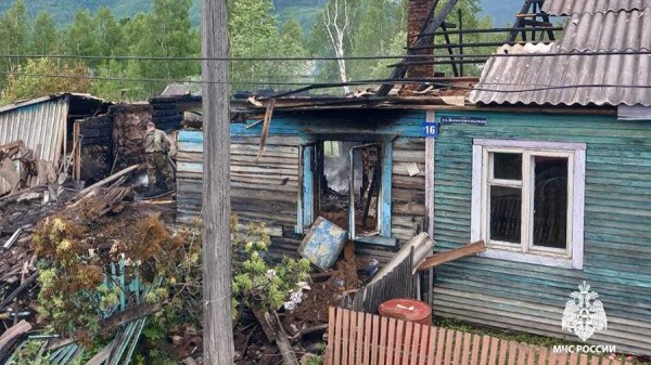 СК возбудил дело по факту гибели ребенка при пожаре в Хабаровском крае
