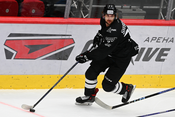 Артём Шварёв: «Считаю, что всему своё время. Сейчас пришло время вернуться в КХЛ». Артём Шварёв: «Считаю, что всему своё время. Сейчас пришло время вернуться в КХЛ».